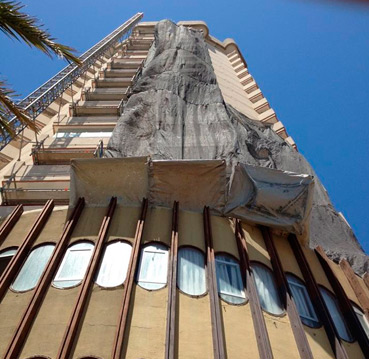 ATV Andaluza de Trabajos Verticales edificio en restauración